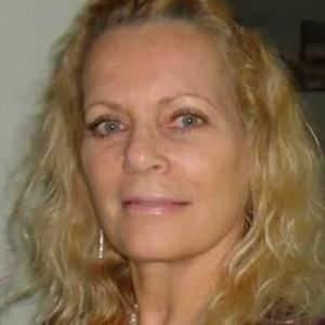 Meet your Posher, Vickie